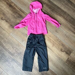 4T Columbia Vibrant Pink Rain Jacket and pants set